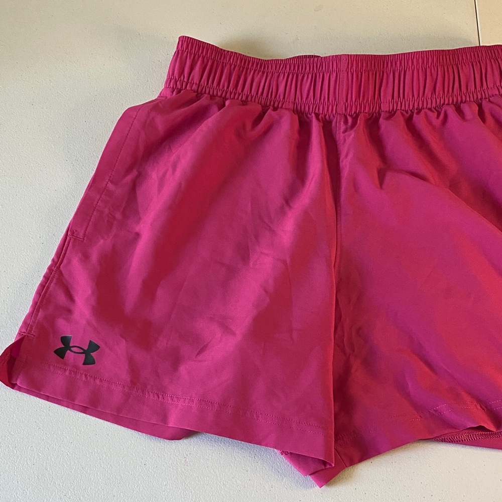 Under Armour NWT Unisex Bright Pink Athletic Woven 5in Shorts Sz S